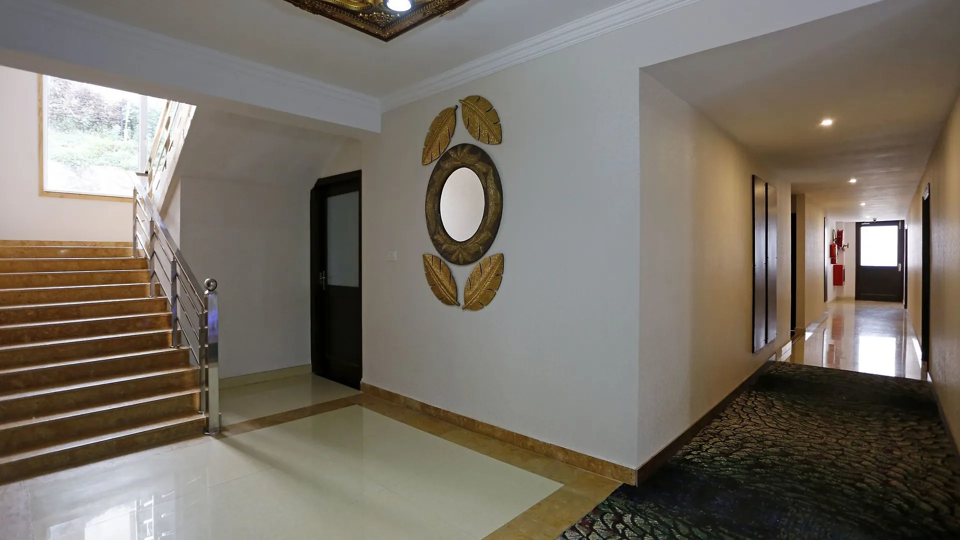** Hotel Oyo 9101 Shoghi Eco Valley Shimla India